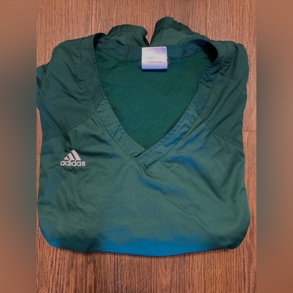 Vintage dark green adidas windbreaker style sweater. Size xl (fits like large)